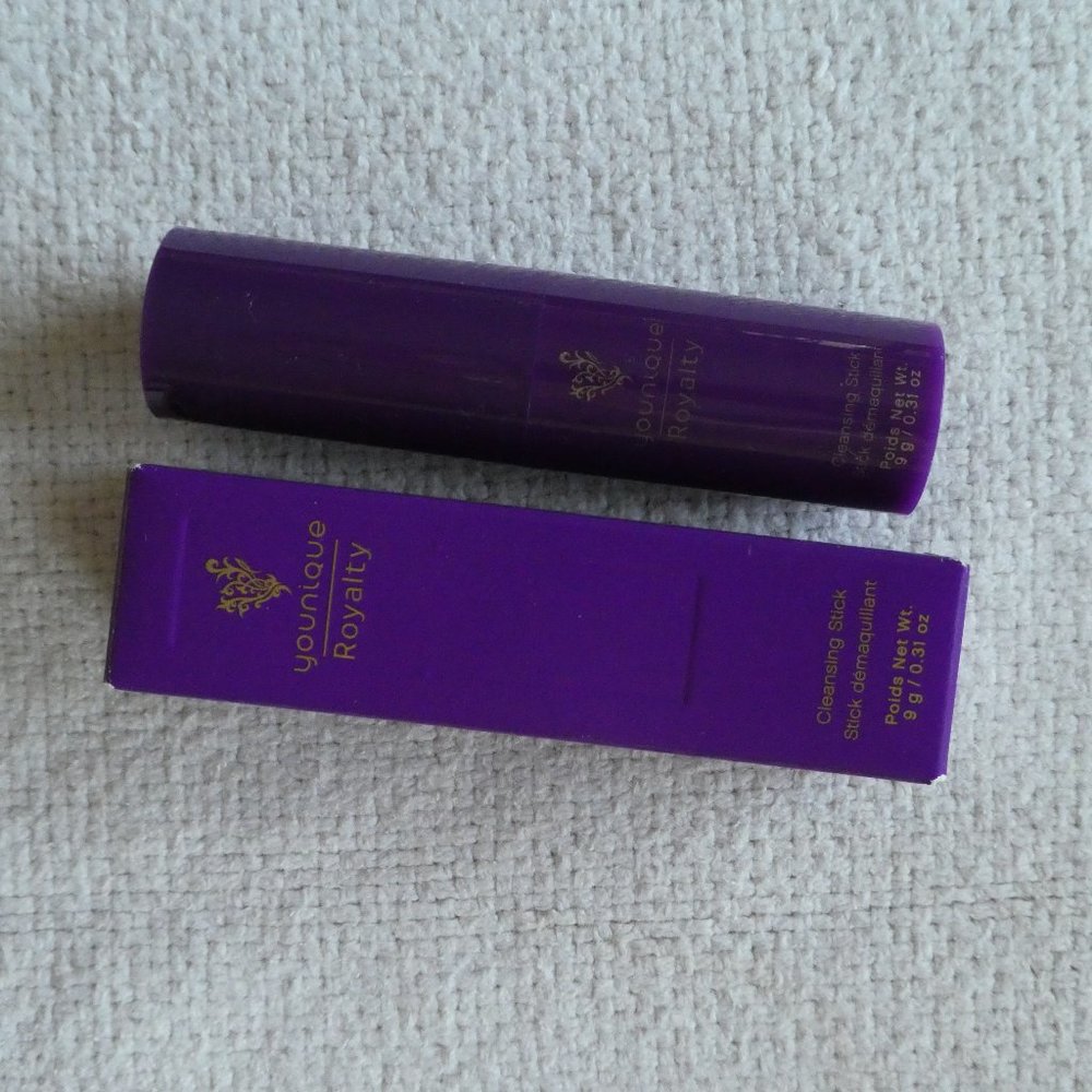 Younique Royalty Cleansing Stick